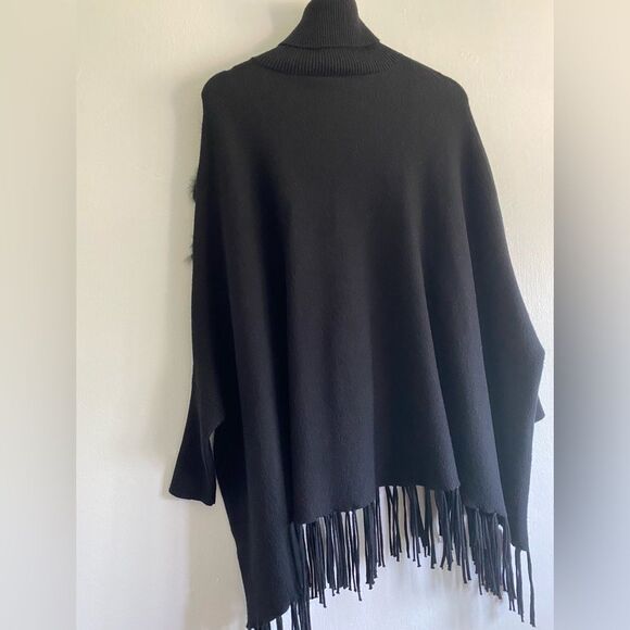 Skea Fringe Shawl with Rabbit fur trim One size fits All Poncho Relaxed fit - Picture 10 of 11